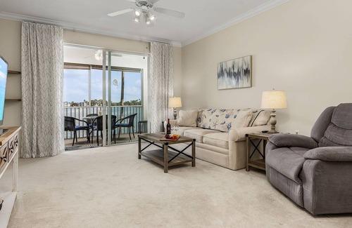 Heritage Palms Condo | Lake views and Golf days * Heritage Palms Golf & Country Club