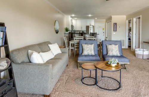 Osage Beach Apartment | Lake Views and Pool Access Condo in Osage Beach!