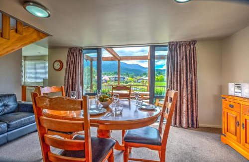 Hanmer Springs Villa | * LAKE VILLA 459 *