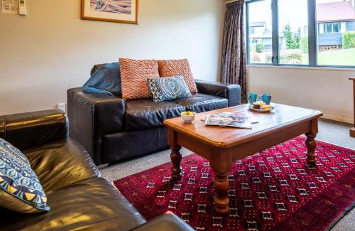 Hanmer Springs House | * LAKE VILLA 461 *