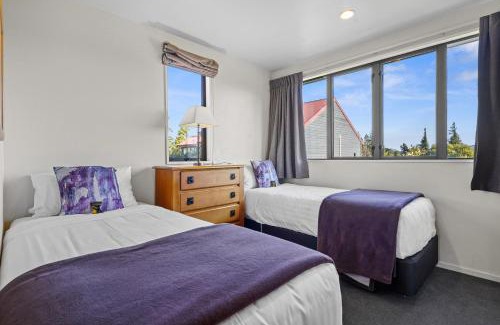 Hanmer Springs Ski Chalet | * LAKE VILLA 465 *