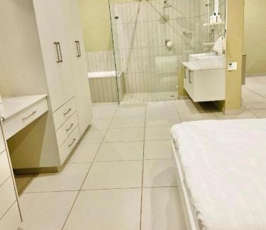 Hartbeespoort Villa | Lake Villa Hartebees