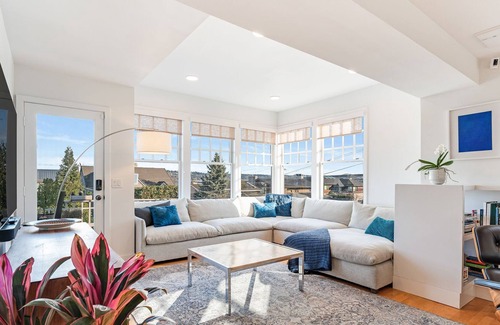 Seattle Metro Area House | Lake Washington Beach access for paddle boards and swimming