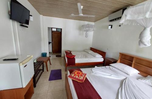 Anuradhapura Hotel | Lake Wave Hotel