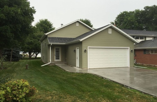 Fond du Lac House | Lake Winnebago Home.