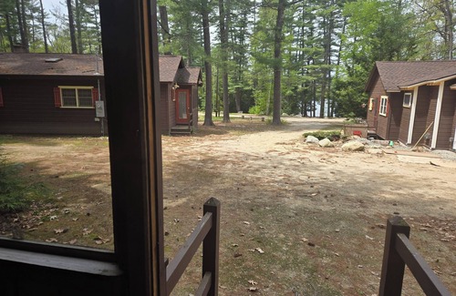 Moultonborough Cottage | Lake Winni 2 bedroom cottage with large sandy beach and use of small boats