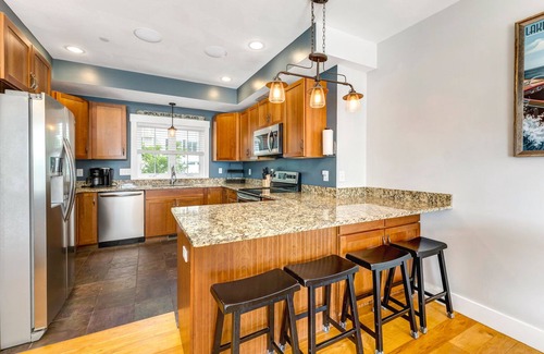 Weirs Beach House | πLake Winni 4 Bedroom home at Akwa Marina! π
β΅οΈ