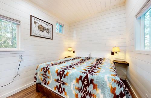 Mason County House | Lake Wooten Cabin