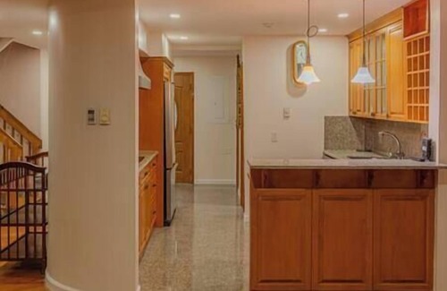 White Lake House | Lakefront 10BR Retreat w/Sauna