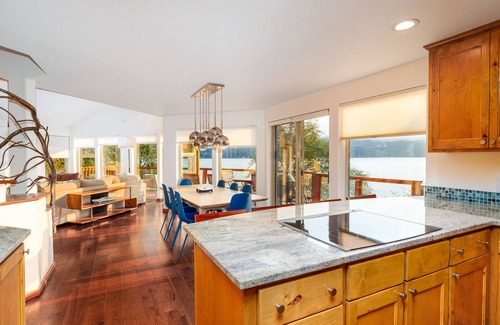 Sudden Valley House | Lakefront 5 bedroom & 3.5 bathroom House with Water Toys, Patio & Fire Pit