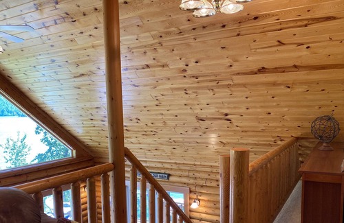 Kootenai County House | Lakefront 5 bedroom log home, decks & dock. Relax or retreat w amazing beauty