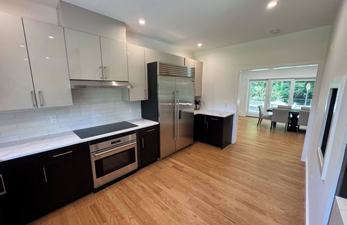 Ocean Township House | Lakefront 6-bedroom Entertainer's Dream with Pool in Allenhurst near Asbury Park