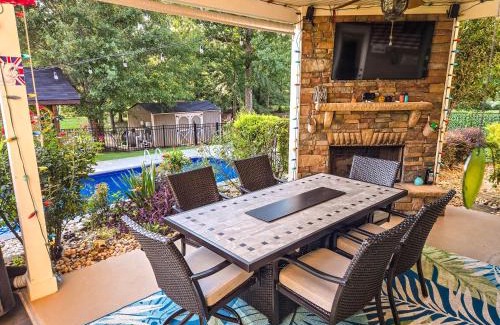 Upatoi House | Lakefront 6BR house with Pool, Game Room & Private Pier