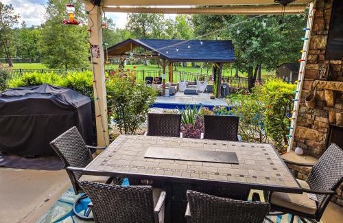 Upatoi House | Lakefront 6BR house with Pool, Game Room & Private Pier