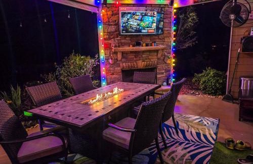 Upatoi House | Lakefront 6BR house with Pool, Game Room & Private Pier