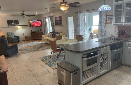 Tuscumbia House | Lakefront, beautiful views of Pickwick Lake, big pier for fishing and docking
