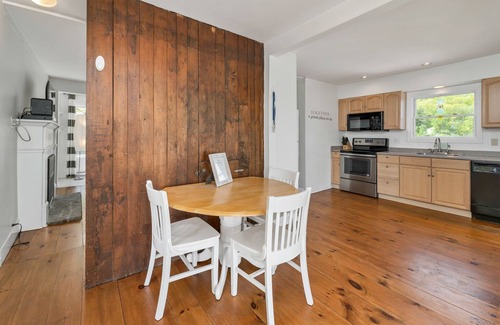 Weirs Beach House | π Lakefront Bliss Awaits β Your Ultimate Getaway! π‘πβ°οΈ