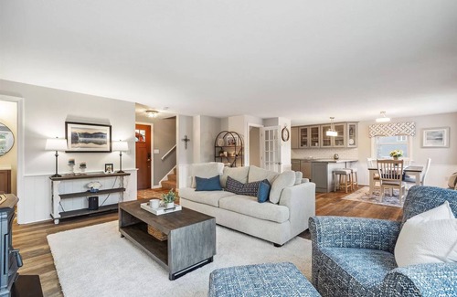 Belmont House | Lakefront Bliss, Private Dock & Cozy Year-Round Retreat!