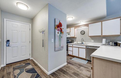Table Rock Apartment | Lakefront Branson Penthouse with Resort Amenities!