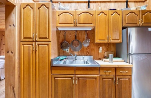 Highlands Hills Cabin | Lakefront Cabin, 2 bedrooms downstairs, 2 upstairs in loft - Sleeps 6