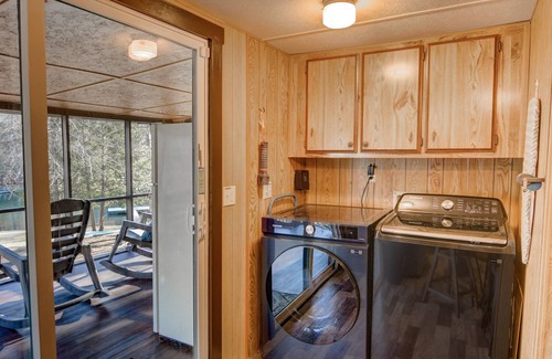 Reed Creek Cabin | Lakefront Cabin at Lake Hartwell
