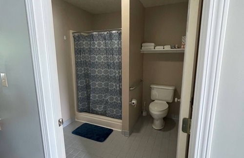 Cadiz Resort | Lakefront cabin at Lake Barkley