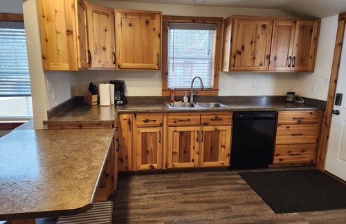 Markesan Cabin | Lakefront Cabin on Full Rec Lake with Pier
