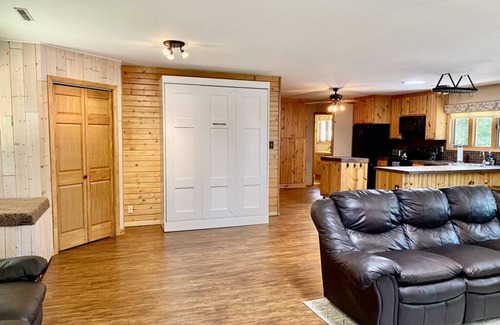 Sarona House | Lakefront Cabin - Retreat To Long Lake!