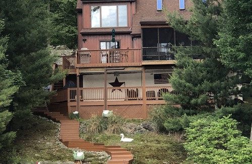 Dingmans Ferry Cabin | Lakefront Cabin Delaware Water Gap Area