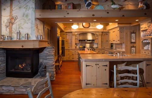 Cedar Glen House | Lakefront Cabin Getaway with Panoramic views of Lake Arrowhead- Dock Access!