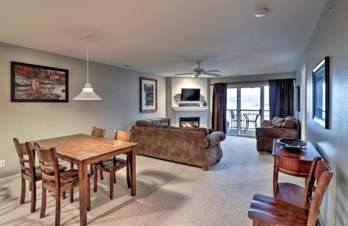 Camdenton Apartment | Lakefront Camdenton Condo with Screened Porch!