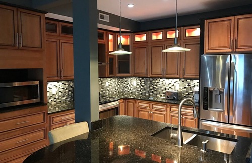 Geneva-on-the-Lake Condo | LAKEFRONT CONDO #309 2BR/2BA-private balcony, private beach and wine tours!