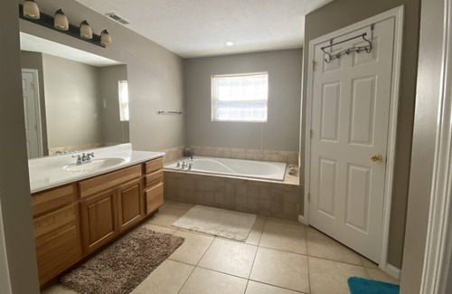La Follette Condo | LAKEFRONT CONDO / DECK VIEWS / COVERED SLIP