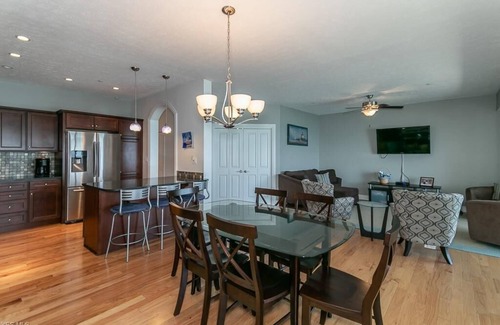 Geneva-on-the-Lake Condo | Lakefront Condo Sleeps 7-3br/2ba private beach/balcony/indoor pool specials-ask