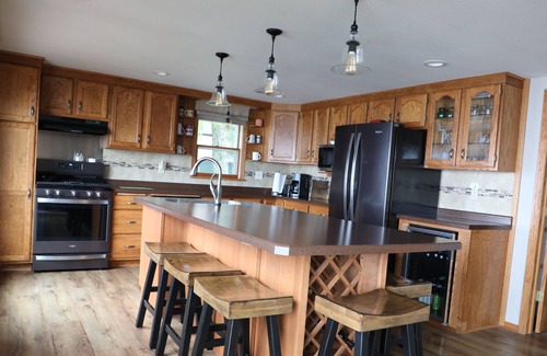 Carter Cottage | Lakefront cottage for your Northwoods family vacation!