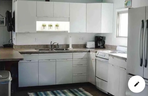 Coldwater Cottage | Lakefront cottage on Coldwater Lake