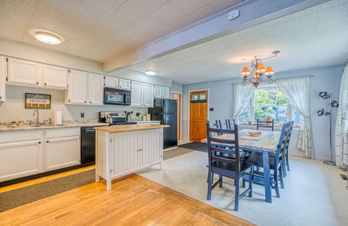 Greenville Junction House | Lakefront cottage w/beautiful views of Moosehead Lake & Big Moose Mountain