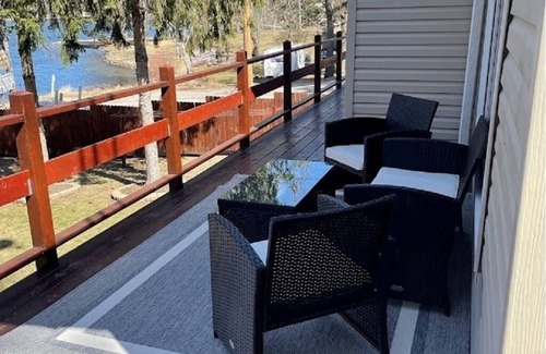 Town of Westfield House | Lakefront Cottage with Amazing Views and Privacy!