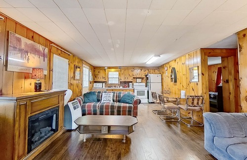 Moultonborough Cottage | Lakefront dog-friendly home with private beach, community tennis, beach, dock