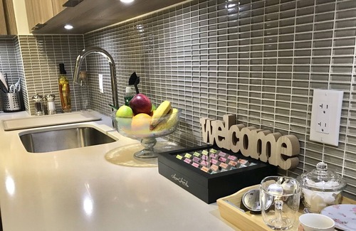 Humber Bay Shores Condo | Lakefront Elegant Condo