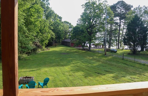 Spring City House | Lakefront Escape at Watts Bar Lake