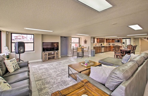 Lake Hamilton Cottage | Lakefront Gem w/Docks in Hot Springs!