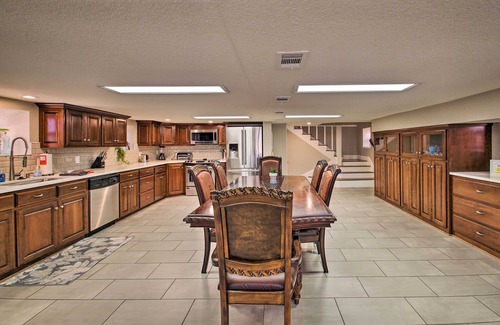 Lake Hamilton Cottage | Lakefront Gem w/Docks in Hot Springs!