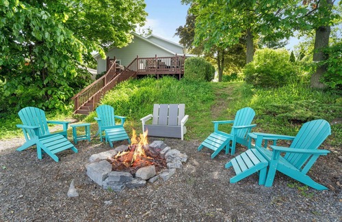 Town of Varick House | Lakefront Getaway: Pet-Friendly | Dock |Beach |Fire Pit!