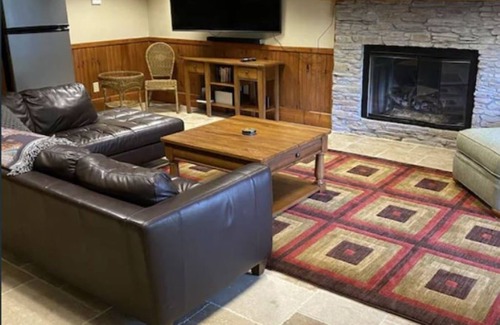 Clarkesville House | Lakefront getaway on Lake Burton
