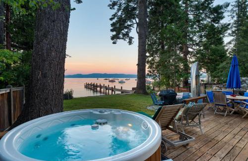 Homewood House | Lakefront Haven by AvantStay Minutes to Ski Resorts Private Dock