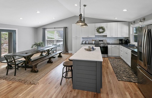 Maynardville House | Lakefront home at Tumbling Run Estates w/Kayaks