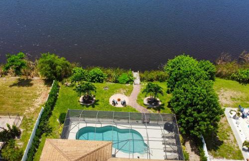 Bonita Springs House | Lakefront Home Close to Bonita Springs Beaches