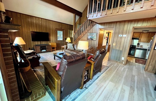 Seven Lakes House | Lakefront home in a Gated Community, 10 miles from Pinehurst Village