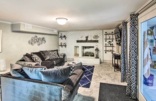 Green Hill House | Lakefront Home in Quiet Cove w/Patio & Kayaks!